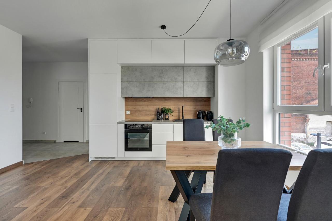 Bastion Walowa City Center & Parking By Downtown Apartments Gdańsk Exteriör bild